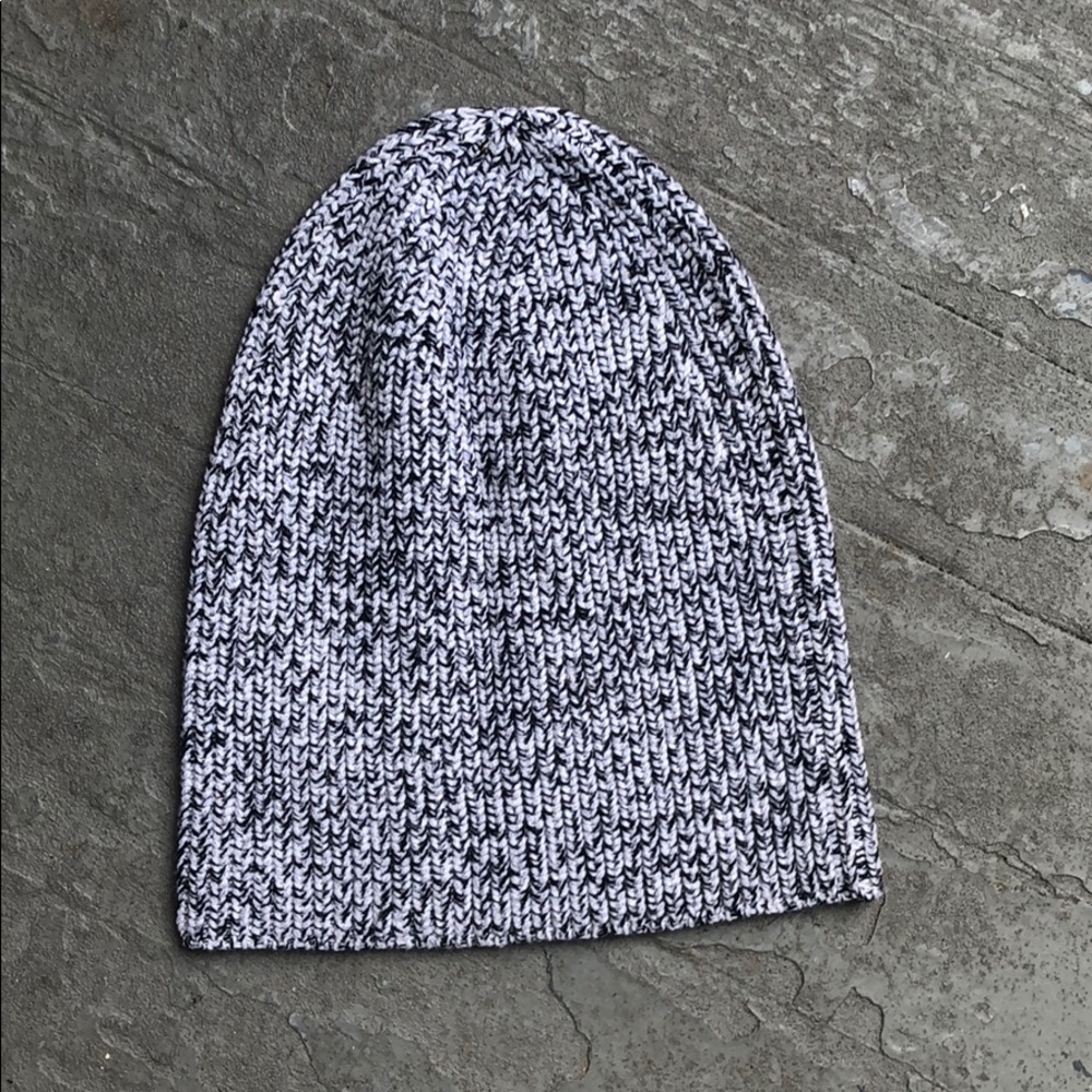Everlane Unisex Wool Beanie Black White
